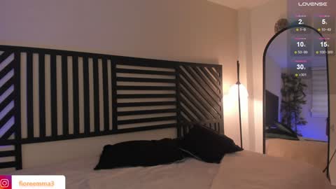 Snapshot of afrodita__25 chatting on 01/08/25, 02:25 Emma online show from 01/08/25, 02:25