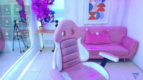 Snapshot of afrodita_loren chatting on 04/26/26, 03:15 afrodita_loren online show from 04/26/26, 03:15