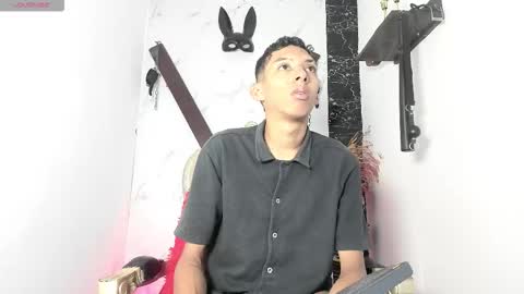 Snapshot of afrodita_n_ares_ chatting on 09/19/25, 07:36 afrodita n ares online show from 09/19/25, 07:36