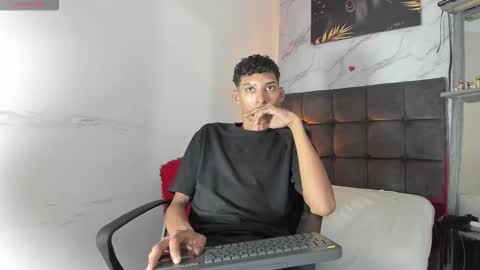 Snapshot of afrodita_n_ares_ chatting on 11/21/25, 07:23 afrodita n ares online show from 11/21/25, 07:23