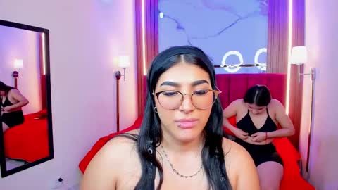 Afrodita Chery y Hermione online show from 03/05/25, 03:18