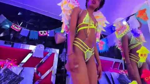 Snapshot of afroditagreenn chatting on 10/31/25, 12:11 Afrodita online show from 10/31/25, 12:11