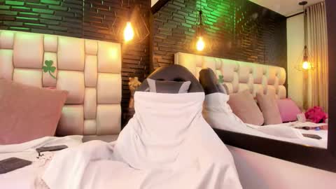 Snapshot of afroditagreenn chatting on 03/22/26, 07:17 Afrodita online show from 03/22/26, 07:17