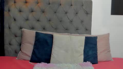 Snapshot of afrodiva69_ chatting on 05/04/26, 05:53 Afro Diva online show from 05/04/26, 05:53