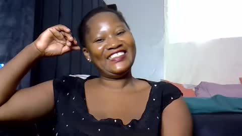 Snapshot of afronubians chatting on 11/12/25, 11:43 afronubians online show from 11/12/25, 11:43