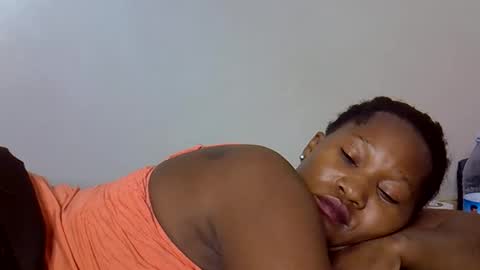 Snapshot of afronubians chatting on 11/17/25, 06:14 afronubians online show from 11/17/25, 06:14