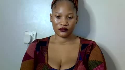 Snapshot of afronubians chatting on 03/05/26, 05:25 afronubians online show from 03/05/26, 05:25