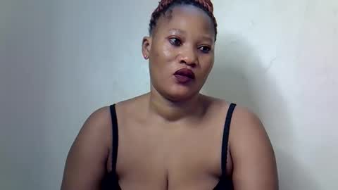 Snapshot of afronubians chatting on 03/25/26, 05:13 afronubians online show from 03/25/26, 05:13