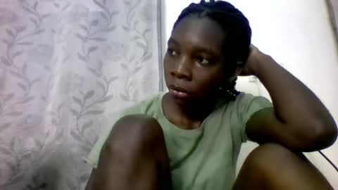 pink  and josphen online show from 02/12/25, 08:59