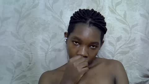 pink  and josphen online show from 02/24/25, 07:00