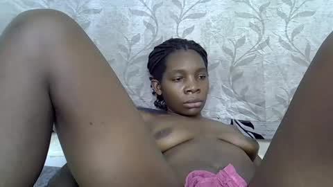 pink  and josphen online show from 03/01/25, 06:54