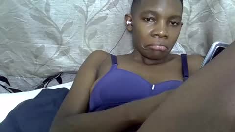 pink  and josphen online show from 03/04/25, 07:54