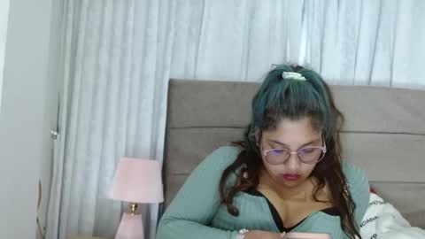 Snapshot of afrotida_booms chatting on 10/21/25, 09:26 Afrodita Booms online show from 10/21/25, 09:26