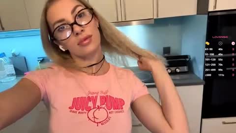 Mila -call me cute online show from 05/07/26, 04:01