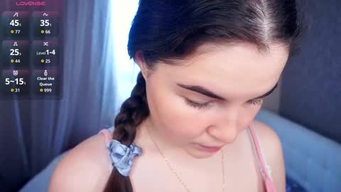 Lana  1800 - 0330 UTC   Mia 0700- 1630 UTC online show from 09/17/25, 06:37