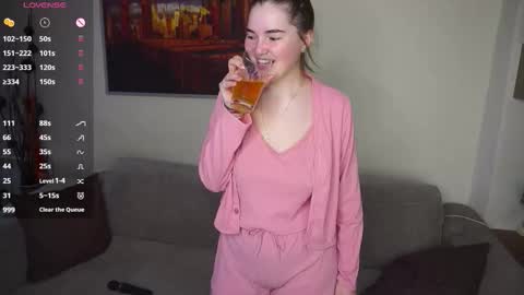 Lana  1800 - 0330 UTC   Mia 0700- 1630 UTC online show from 02/27/26, 06:13