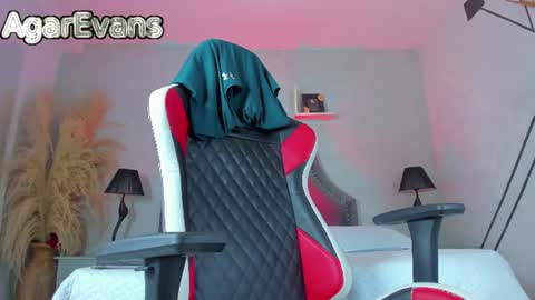 Snapshot of agarevans chatting on 07/21/26, 03:20 AGAR online show from 07/21/26, 03:20