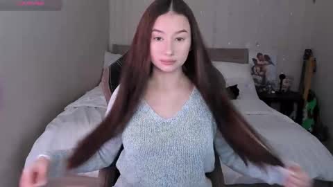 Snapshot of agata_cherry chatting on 12/21/25, 07:37 Eva online show from 12/21/25, 07:37