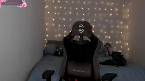 Snapshot of agata_cherry chatting on 02/06/26, 07:45 Eva online show from 02/06/26, 07:45