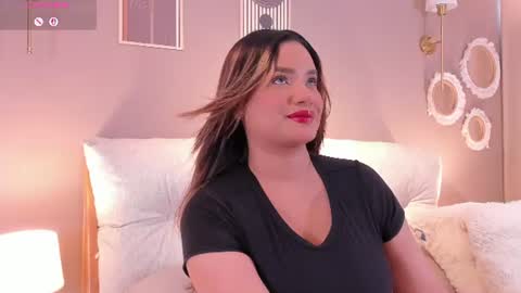 Snapshot of agata_laurent_ chatting on 06/12/26, 02:49 Agata Lauret online show from 06/12/26, 02:49