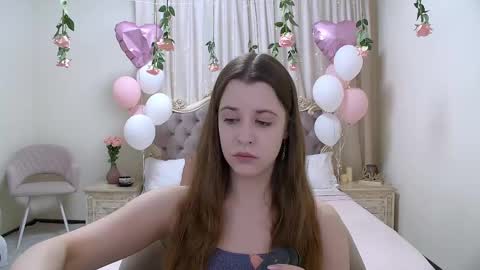 Agata Aisitt online show from 03/11/25, 12:11