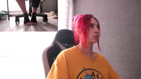 Agata Collinss online show from 01/18/26, 12:53