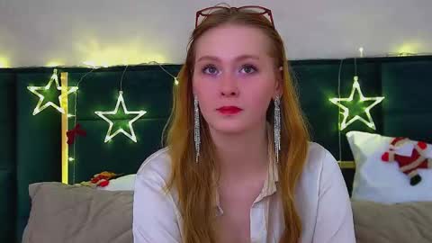 AgataFoxley online show from 12/04/25, 06:27