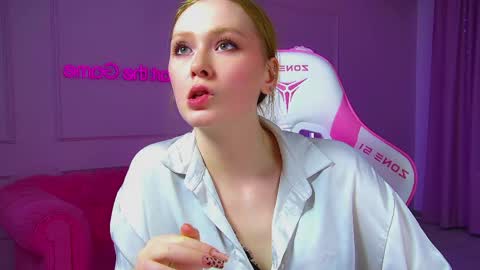 Snapshot of agatafoxley chatting on 05/12/26, 06:38 AgataFoxley online show from 05/12/26, 06:38