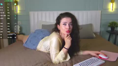 Snapshot of agatamercer chatting on 06/29/26, 05:13 Agata online show from 06/29/26, 05:13