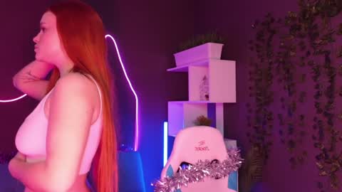 Snapshot of agatamoonlight chatting on 12/27/24, 01:43 Agata online show from 12/27/24, 01:43