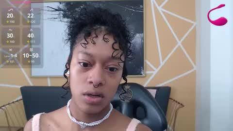 Snapshot of agatha_amaya chatting on 11/15/25, 01:18 agatha_amaya online show from 11/15/25, 01:18