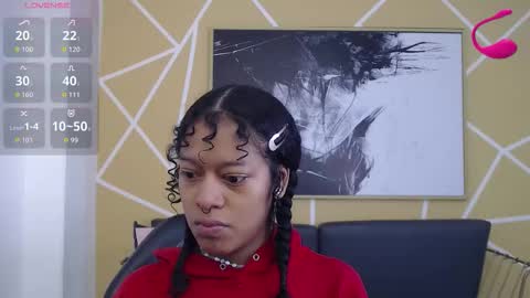 Snapshot of agatha_amaya chatting on 11/16/25, 01:06 agatha_amaya online show from 11/16/25, 01:06