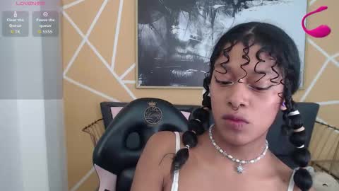 Snapshot of agatha_amaya chatting on 11/18/25, 08:13 agatha_amaya online show from 11/18/25, 08:13