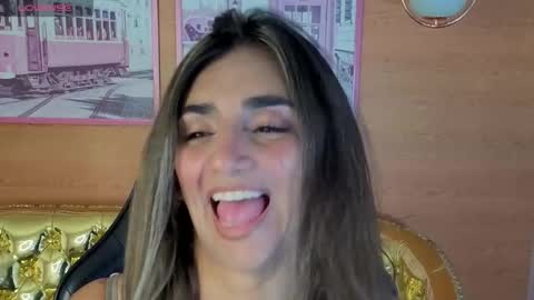 Snapshot of agatha_brooks_t chatting on 04/22/26, 01:01 AGATHA online show from 04/22/26, 01:01
