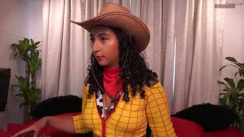 Snapshot of agatha_collinss chatting on 10/28/25, 07:27 Val inst agatha clls online show from 10/28/25, 07:27