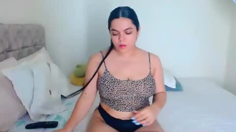 Snapshot of agatha_frank4 chatting on 11/23/25, 10:09 agatha frank online show from 11/23/25, 10:09