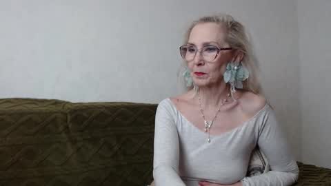 Agatha online show from 02/03/25, 01:19