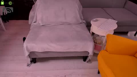 Snapshot of agatha_one chatting on 09/25/25, 07:45 Agatha online show from 09/25/25, 07:45