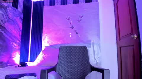 Snapshot of agatha_pleasure chatting on 04/18/26, 11:58 agatha_pleasure online show from 04/18/26, 11:58