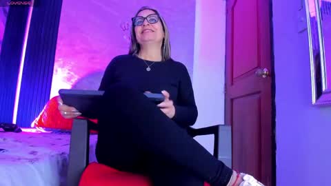 Snapshot of agatha_pleasure chatting on 04/21/26, 11:49 agatha_pleasure online show from 04/21/26, 11:49