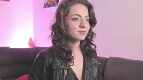 Snapshot of agathaa_ks_ chatting on 12/15/25, 01:10 Camila 2 online show from 12/15/25, 01:10