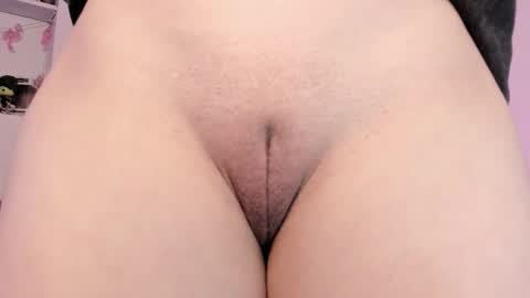 Snapshot of agathaa_ks_ chatting on 02/19/26, 01:23 Camila 2 online show from 02/19/26, 01:23