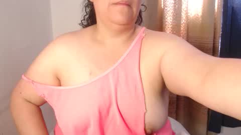 Snapshot of agathaaaa chatting on 03/23/26, 06:01 online show from 03/23/26, 06:01