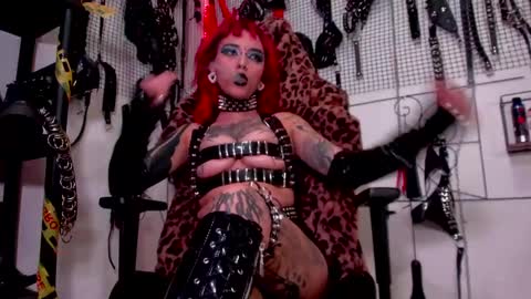 Agatha Fox online show from 12/21/24, 06:44