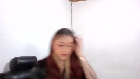 Snapshot of agathamoont chatting on 02/26/26, 01:54 agathamoont online show from 02/26/26, 01:54