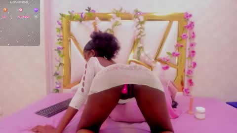 agathasamuels online show from 11/12/25, 12:49