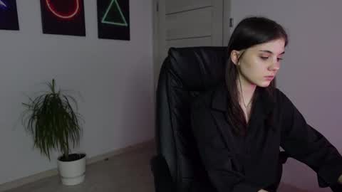 Snapshot of agelina_summer chatting on 01/22/25, 04:44 Agelina Lilly Laura online show from 01/22/25, 04:44