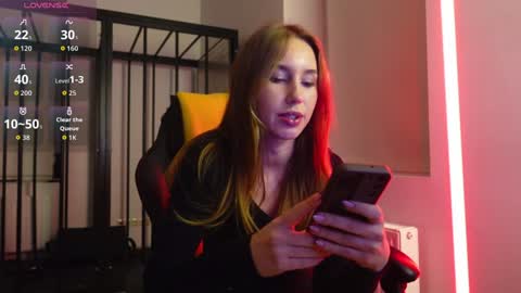 Snapshot of agelina_summer chatting on 11/01/25, 07:27 Agelina Lilly Laura online show from 11/01/25, 07:27