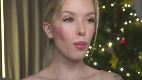 Snapshot of agent_blonde chatting on 01/15/26, 08:45 May online show from 01/15/26, 08:45