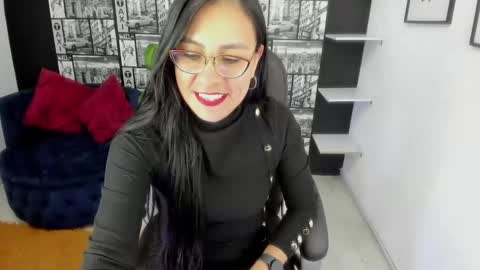 Snapshot of aghata_moon chatting on 01/22/25, 05:06 Aghata Moon online show from 01/22/25, 05:06